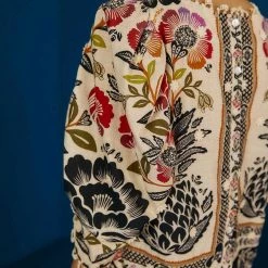 Farm Rio women Romantic Blouse in Garden 7 Farm Rio women Romantic Blouse in Garden -Farm Rio Sales 93c273093a384a659716970de71d992d 73cbb8d3 6870 4ba6 b571 e16215c3be0f 1080x